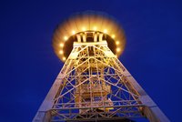 Colani-Ei in Lünen beleuchtet